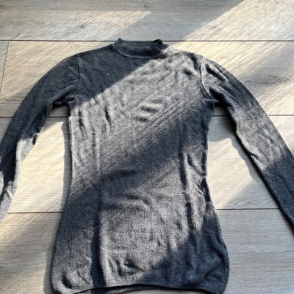 Alexander Wang Mock Neck Sweater - Grey (Size XS) | Very Good Condition - Picture 6 of 6